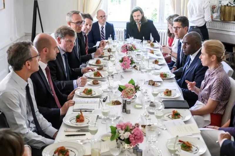 Europe, Iran foreign ministers meet to test ground for nuclear talks 