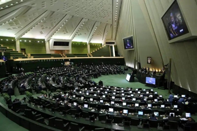 Iranian parliamentary committee urges Tehran to exit NPT