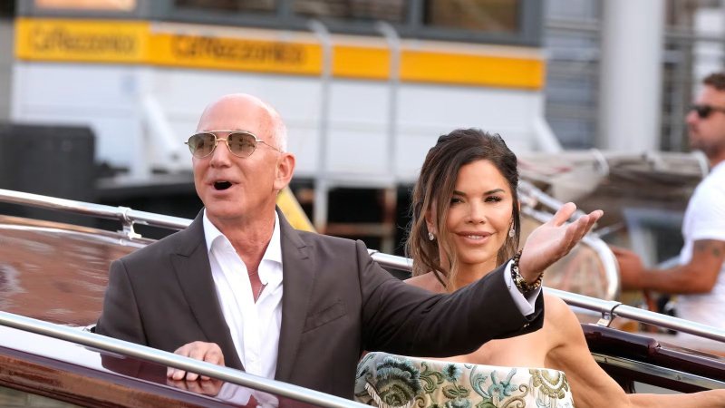 Venice set to earn more than $1.1 billion from Bezos and Sanchez wedding