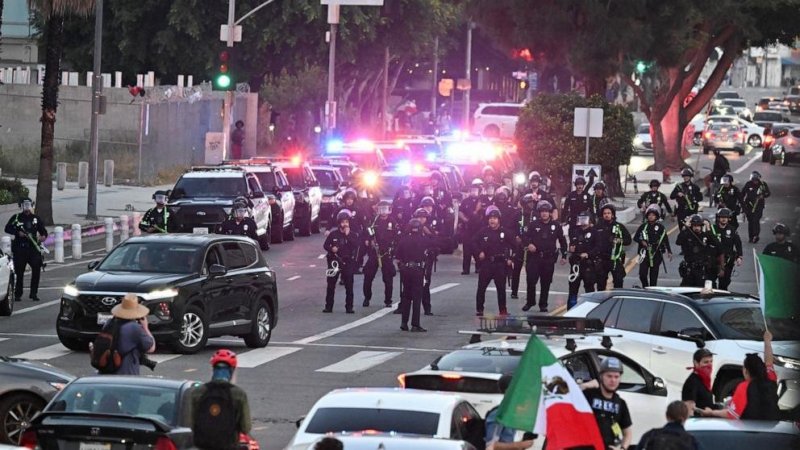 Los Angeles imposes curfew amid ongoing immigration raid protests