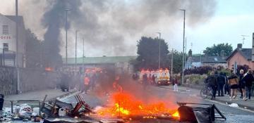 Homes, cars torched in Northern Ireland's Ballymena amid escalating unrest -  VIDEO 