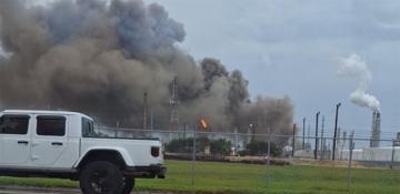 Fire erupts at Marathon Petroleum refinery in Texas City -  VIDEO 