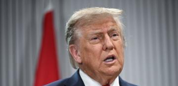 Trump holds meeting with national security team amid rising tensions 