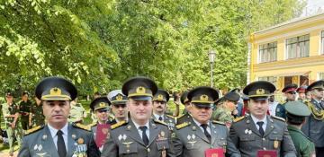 Azerbaijani servicemen receive diplomas after graduating in Russia 