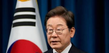 S. Korean president stresses need to build peace on Korean Peninsula 