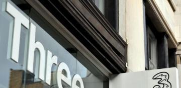 Three Mobile UK down as customers face call failures