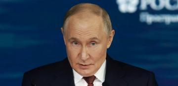 Putin says Russia and Ukraine peace proposals are contradictory 