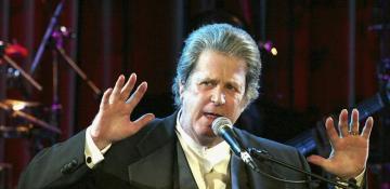 Beach Boys honor 'Genius' Brian Wilson with heartfelt tributes