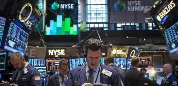 U.S. stock futures edge lower; trade tariffs, economic data in focus 