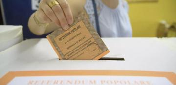 Italian referendums on citizenship and labour laws fail over low voter turnout 