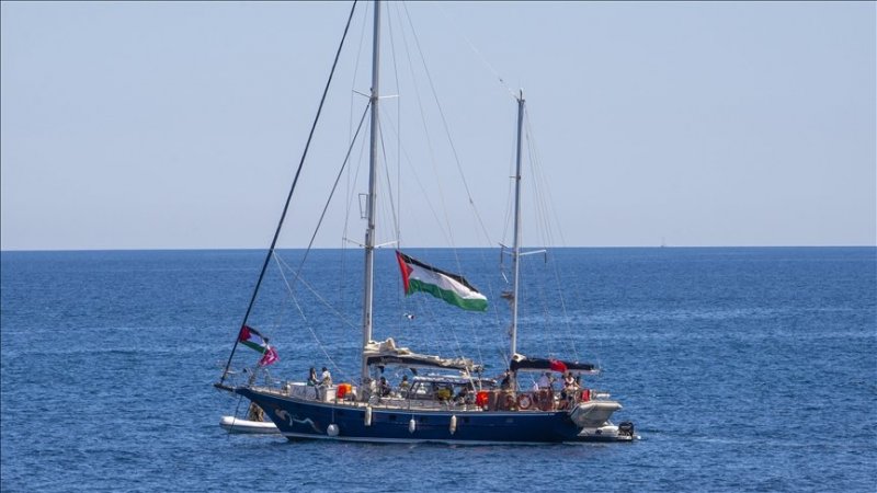 Hundreds rally in Berlin to protest Israeli interception of Gaza aid ship 
