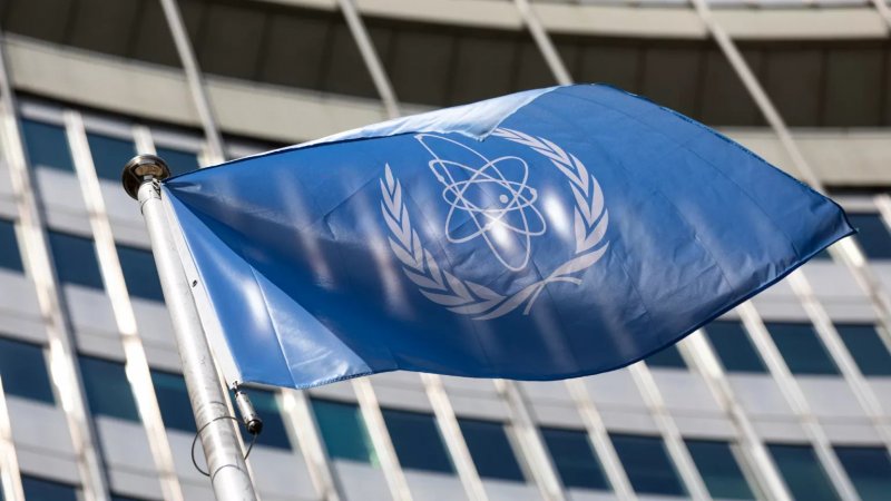 Iran agrees to host UN nuclear watchdog team in the coming weeks 