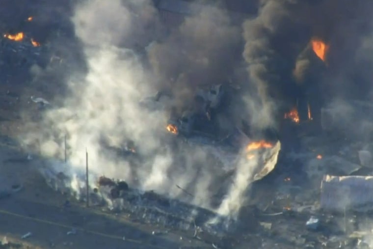 Fireworks warehouse in California catches fire and explodes -  VIDEO 