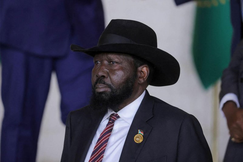 South Sudanese president sacks army chief 
