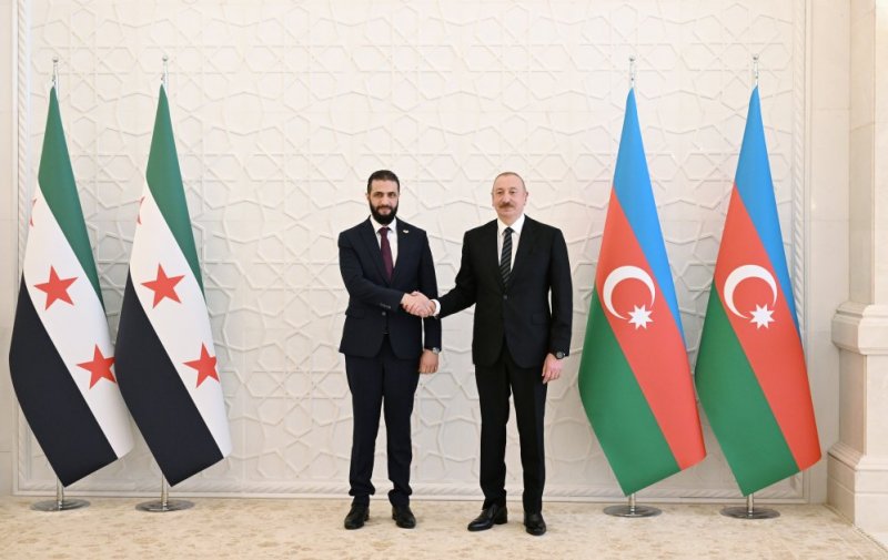 President Aliyev holds extended meeting with Syria’s transitional president