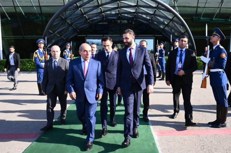 Syria's Transitional President Ahmad Al-Sharaa concludes visit to Azerbaijan 