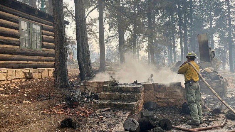 Historic Grand Canyon lodge destroyed by wildfire