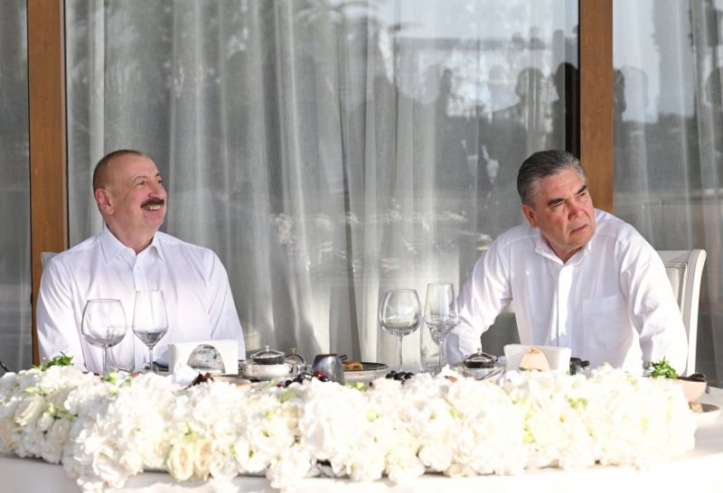 President Ilham Aliyev and Gurbanguly Berdimuhamedov hold joint dinner