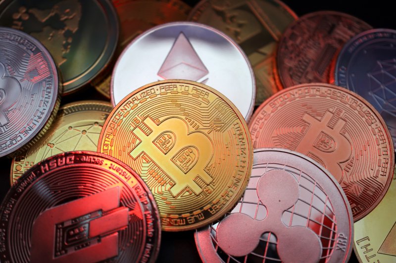 Crypto market value hits $4 trillion as stablecoin bill gains momentum