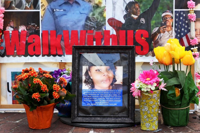 Ex-officer in Breonna Taylor case faces sentencing