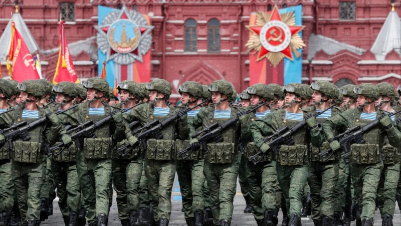 Russian lawmakers propose year-round military conscription bill 