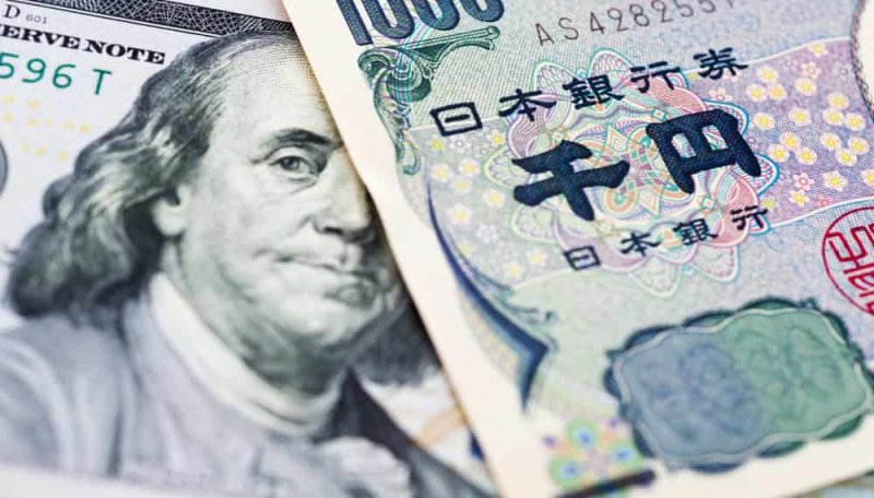 Dollar slips, Yen volatile as Trump announces $550B Japan trade deal