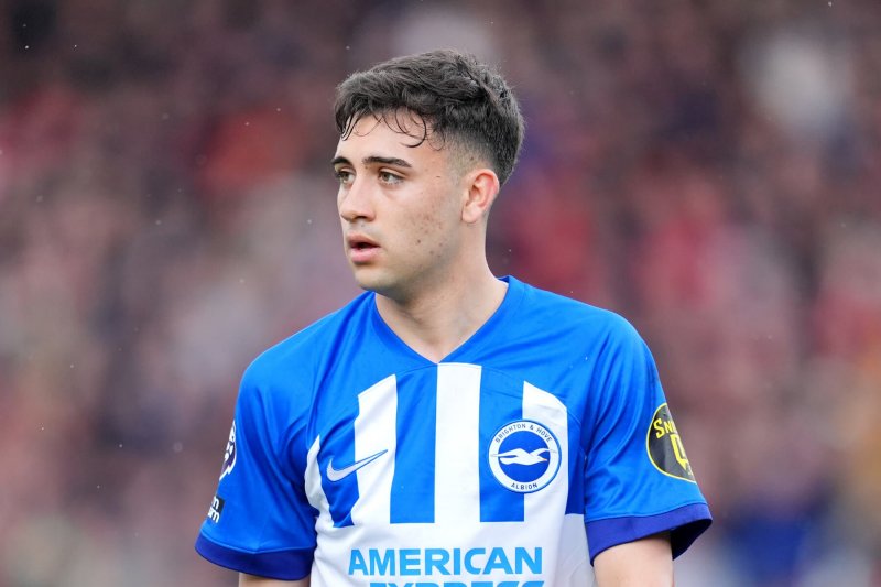 Borussia Dortmund and Olympique Lyon vie to sign Facundo Buonanotte from Brighton