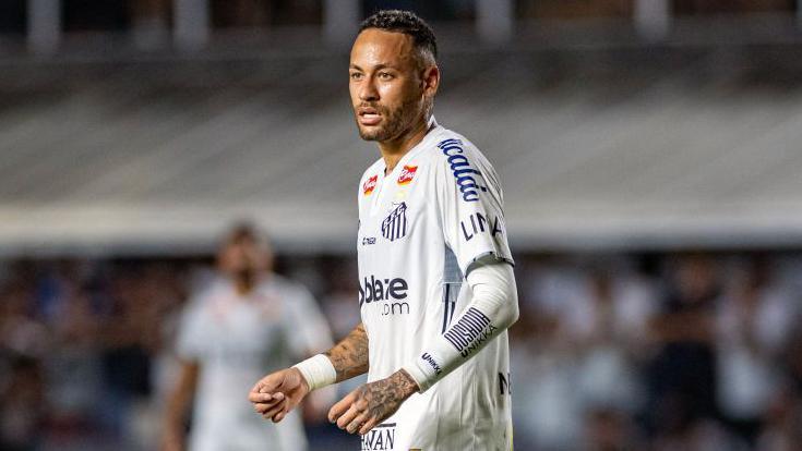 Neymar in heated fan clash after disallowed goal in Santos defeat