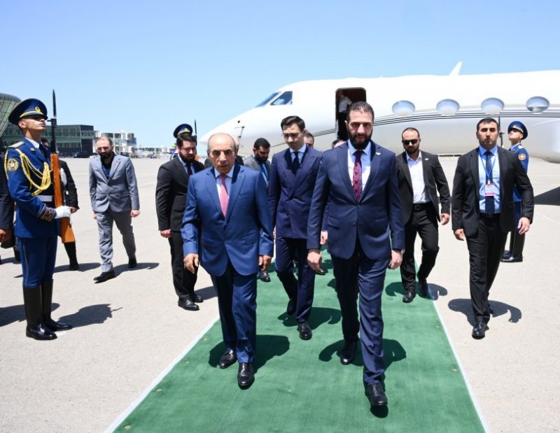Syria’s transitional president arrives in Azerbaijan