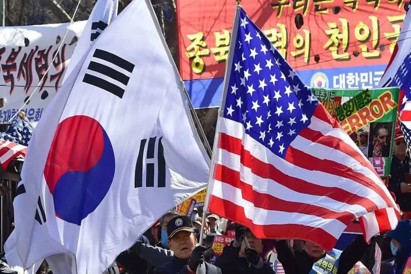 Trump says US will set 15% tariff on South Korean imports under new deal