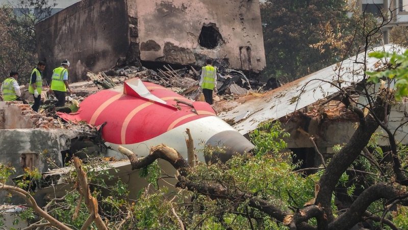 Fuel supply cut blamed for deadly Air India crash: Preliminary report