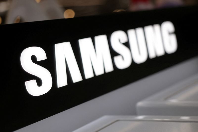Samsung Elec signs chip supply deal with Tesla