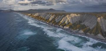 Powerful quake in Russia’s Far East causes tsunami, Japan and Hawaii order evacuations