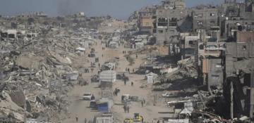 Israel accused of killing dozens in Gaza as Trump pushes for ceasefire in days 