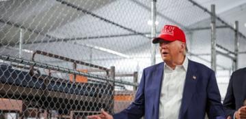 Trump visits migrant detention center in Florida 