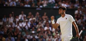 Alcaraz fights past Struff to reach Wimbledon fourth round