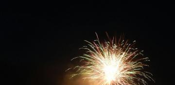 Fireworks barge explodes on Lake Martin, injuring several people -  VIDEO 