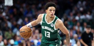 Ryan Rollins signs 3-year deal to return to Milwaukee Bucks