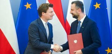 Poland, Netherlands ink defense pact ahead of NATO drills