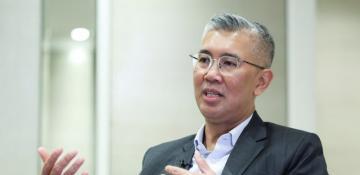 Malaysia vows not to cross 