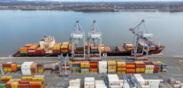 Canadian firms expand global trade amid U.S. tariff war, experts warn of limits