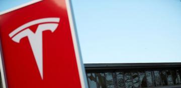 Musk says Tesla to allow shareholders to invest in xAI