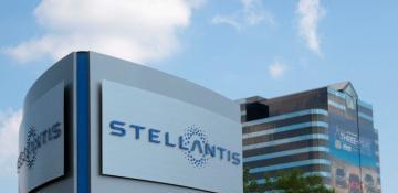 Stellantis pauses hydrogen vehicle plans, ends fuel cell program