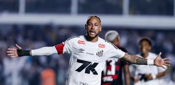 Neymar scores late as Santos beats Flamengo 