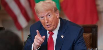 Trump to sue WSJ over article about erotic gift for Epstein 