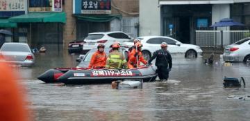 Torrential rains batter S. Korea for third day, at least four dead 