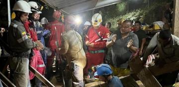 Crews rescue 18 gold miners trapped in Colombia 