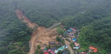 Death toll climbs to 18 as landslides, floods ravage South Korea  -VIDEO 