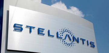 Stellantis faces $2.7 billion H1 net loss due to restructuring costs