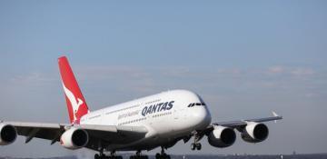 Qantas flight makes emergency landing in Mildura